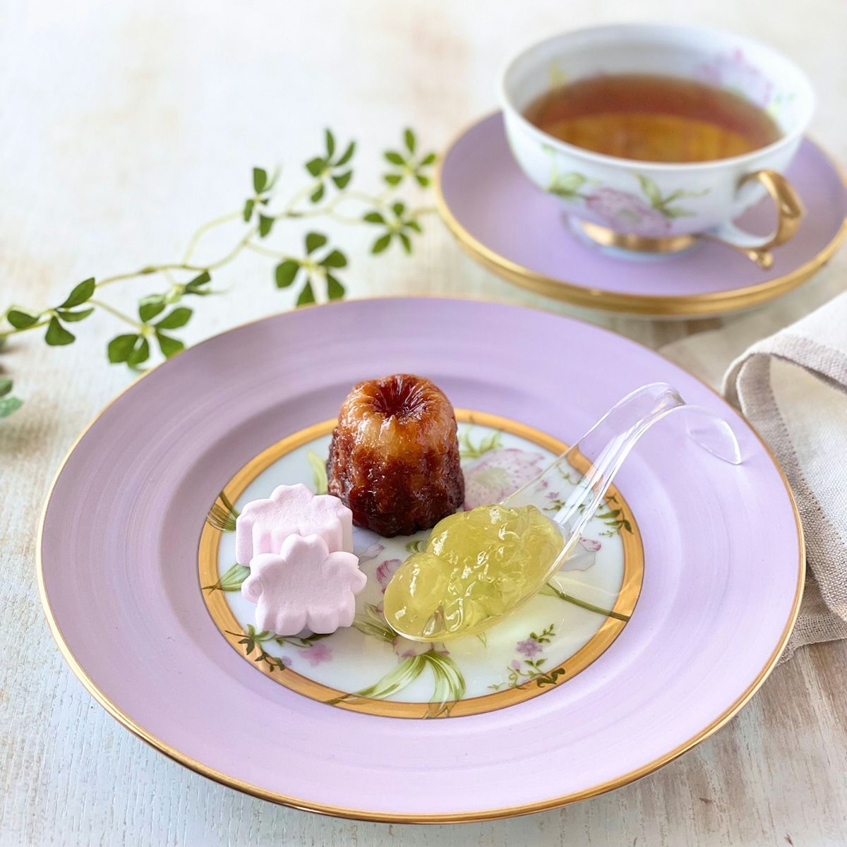 クリスマスローズ ケーキ皿（アウトレット品） | WEB有田陶器市