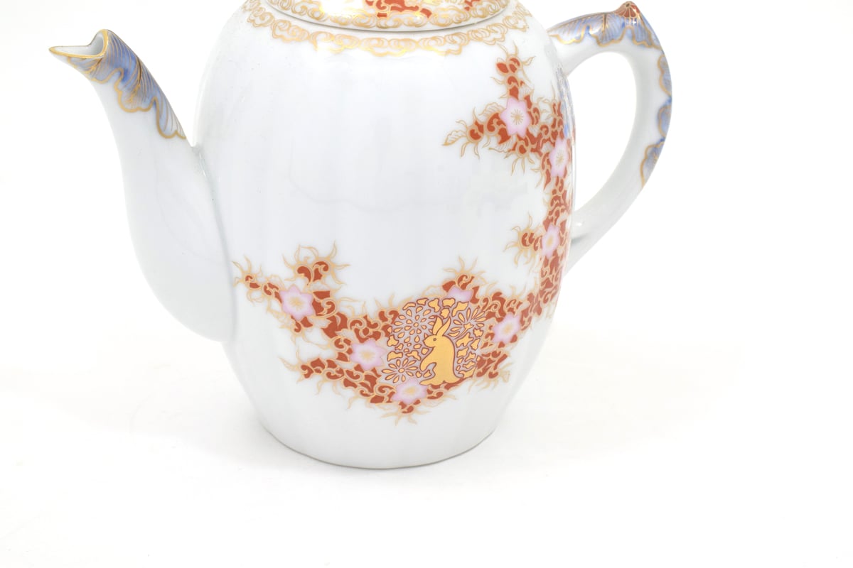 鍋島花兎 水指（アウトレット品） | WEB有田陶器市 ｜ 深川製磁 おうち