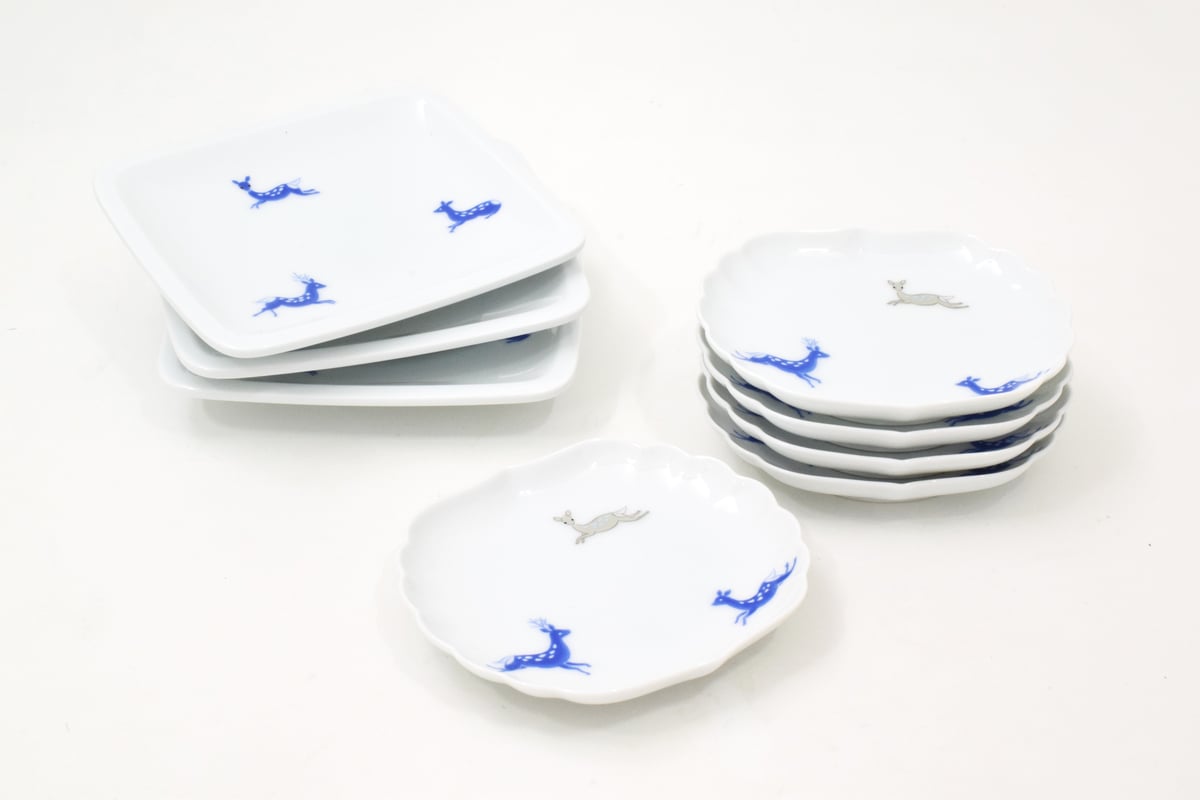 KOJIKA 菊中割小皿（陶器市制作品） | WEB有田陶器市 ｜ 深川製磁