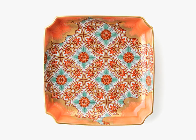 金襴手更紗珊瑚色 飾皿（アウトレット品） | WEB有田陶器市 ｜ 深川製