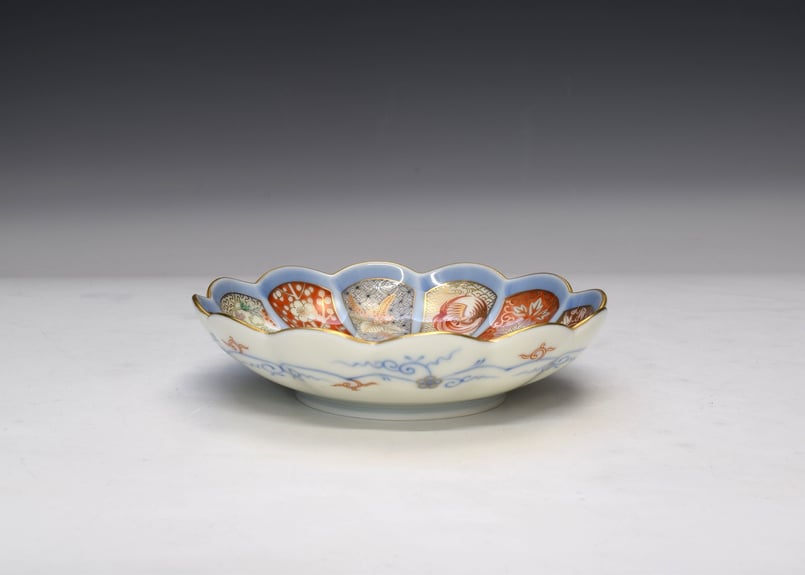 染錦金彩鳳凰 菊割取皿（アウトレット品） | WEB有田陶器市 ｜ 深川製