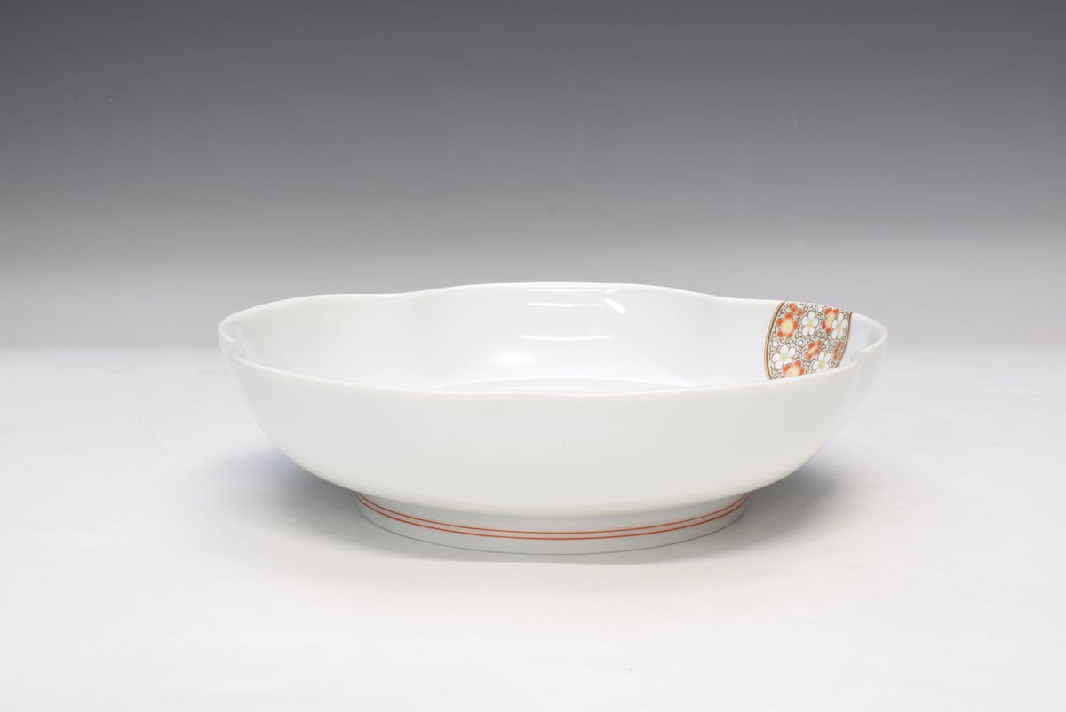 寿赤絵 梅型6号鉢(アウトレット品) | WEB有田陶器市 | 深川 寿赤絵 梅型6号鉢(アウトレット品) | WEB有田陶器市 | 深川