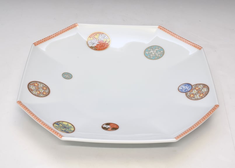寿赤絵 八角大皿(アウトレット品) | WEB有田陶器市 | 深川製 寿赤絵 八角大皿(アウトレット品) | WEB有田陶器市 | 深川製