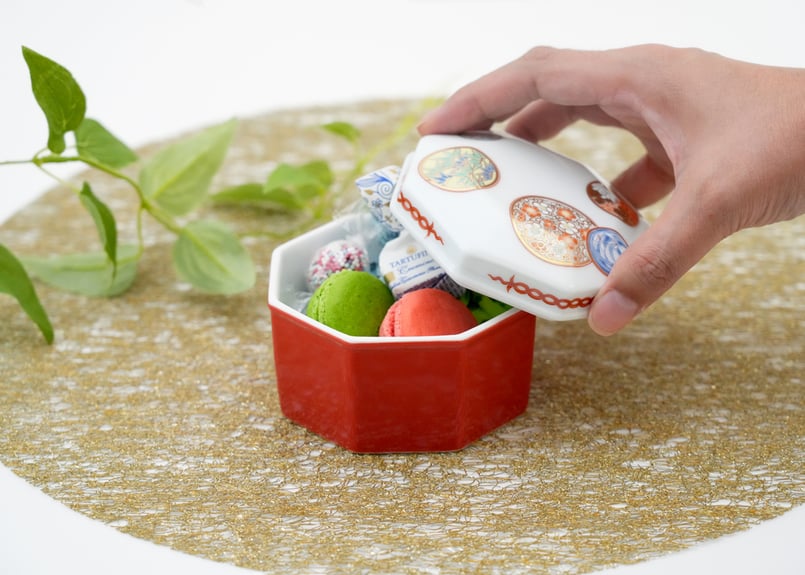 寿赤絵 八角蓋物（アウトレット品） | WEB有田陶器市 ｜ 深川製磁