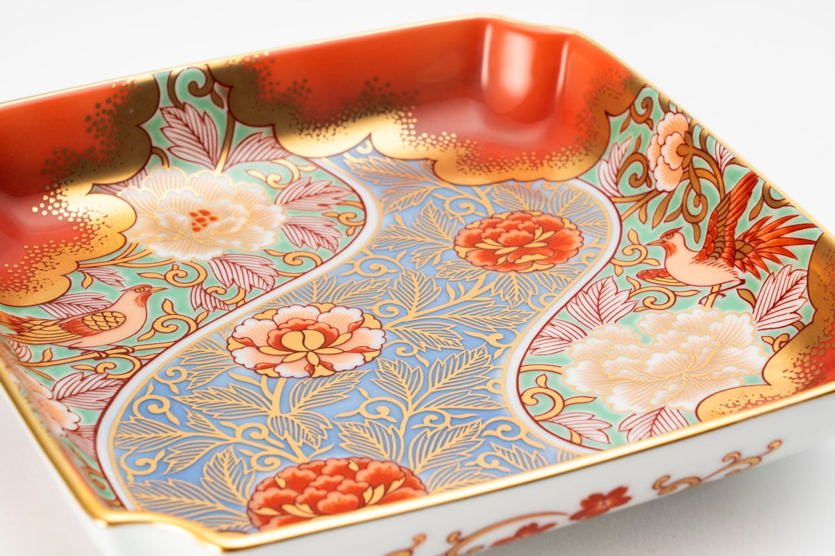 金襴手牡丹唐草珊瑚色 飾皿（アウトレット品） | WEB有田陶器市
