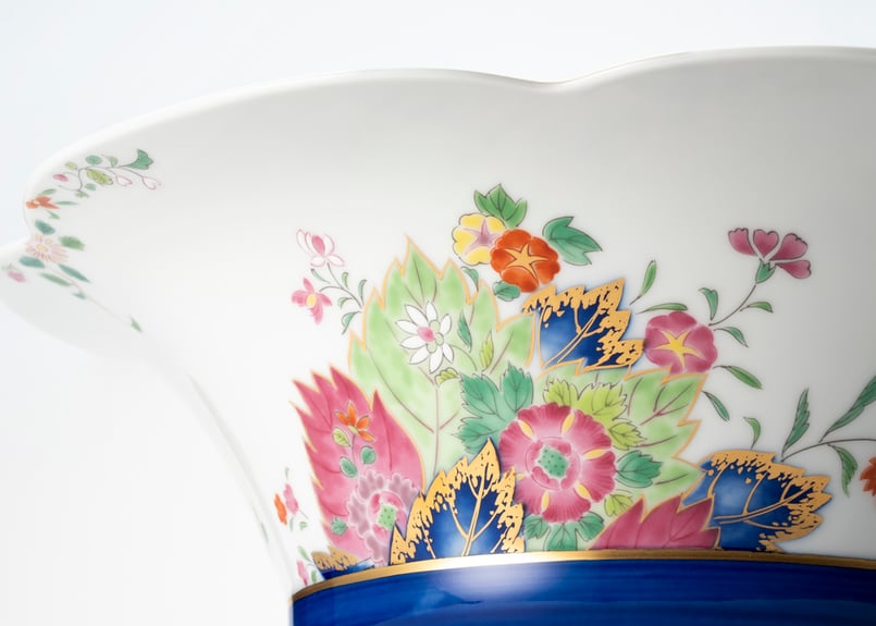 染錦絢爛草花絵 花型大鉢（アウトレット） | WEB有田陶器市 ｜ 深川製