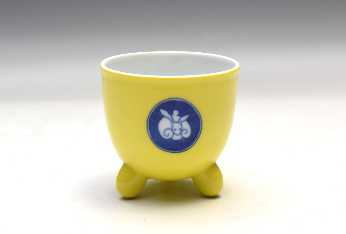 黄地うさぎ 三ツ足マグカップ（アウトレット品） | WEB有田陶器市