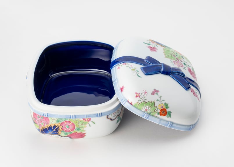 染錦絢爛草花絵 陶箱（アウトレット） | WEB有田陶器市 ｜ 深川製磁