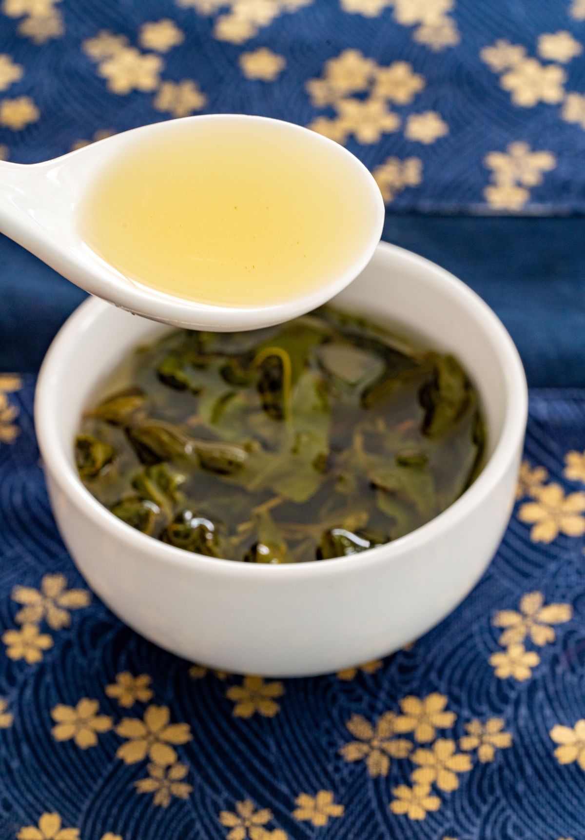 高山烏龍茶 2023年冬片 | 台湾茶藝館 桜樺苑