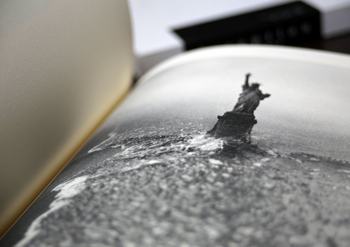 写真集「Inception」（インセプション） | ジャムアーツ