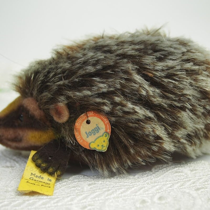 Steiff - シュタイフ★Hedgehog Joggi★1968年製ハリネズミのジョギー/針鼠 Joggi Hedgehog, 6 in, brown - Steiff.com