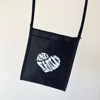 ♡AND shottsミニサコッシュ