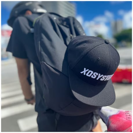 XOSYSTEM｜XO ARCH LOGO CAP