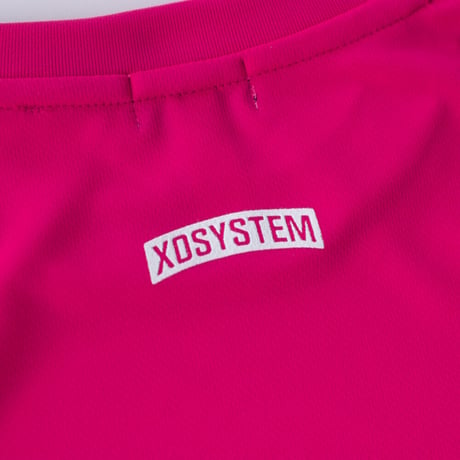 XOSYSTEM｜XO ARCH LOGO DRY TEE ｜HOT PINK(LIMITED COLOR)