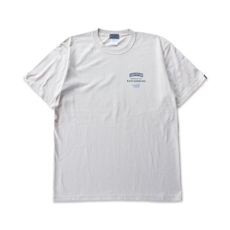 XOSYSTEM｜XO x KATO SHOKUDO x DENPA TEE｜LIGHT BEIGE