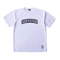 XOSYSTEM｜XO ARCH LOGO DRY TEE ｜WHITE