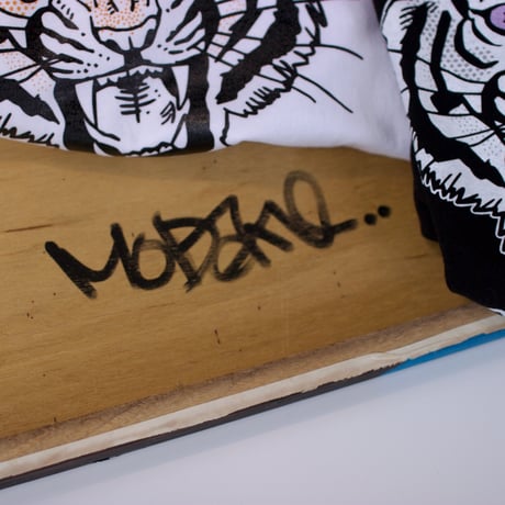 XOSYSTEM｜XO MD TIGER F/B TEE ｜WHITE