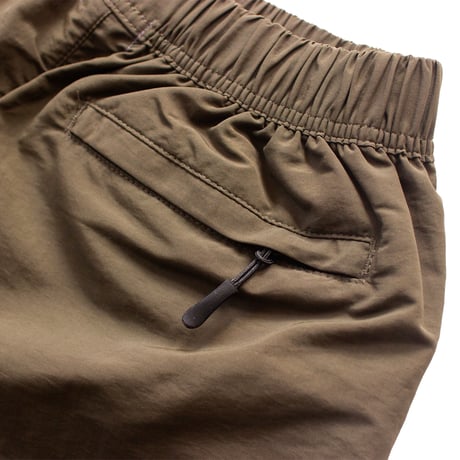 XOSYSTEM｜XO FUNNY LOGO SHORTS