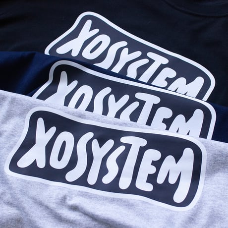 XOSYSTEM｜XO FUNNY LOGO L/S TEE