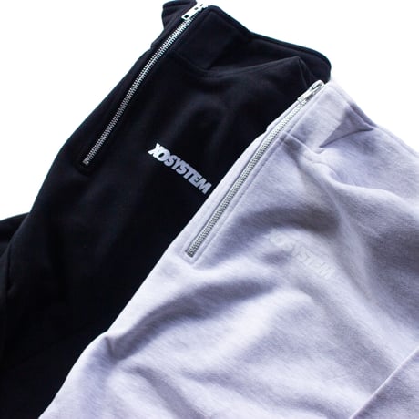 XOSYSTEM｜XO OG LOGO HALF ZIP SWEAT
