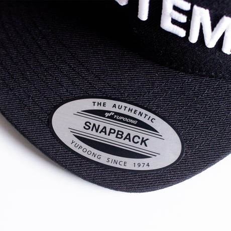 XOSYSTEM｜XO ARCH LOGO CAP