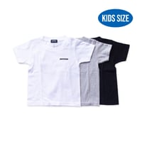 XOSYSTEM｜XO OG SMALL LOGO KIDS TEE