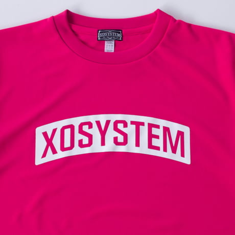 XOSYSTEM｜XO ARCH LOGO DRY TEE ｜HOT PINK(LIMITED COLOR)