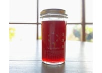 自家栽培のハイビスカスローゼルのコーディアルジャム