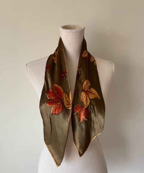 Dead Petiole Tie