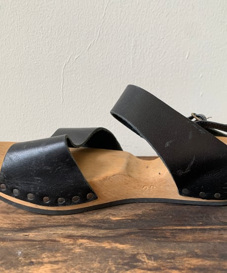 Wood Sole Sandal -Black-