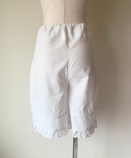 Lightweight shorts