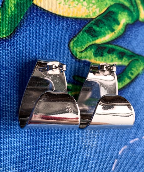 Thumb Pick Motif Earrings