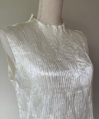 Stand Collar Pleats Sleeveless Tops