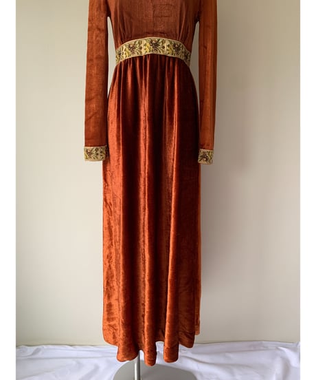 Velvet Embroidery Line Maxi Dress