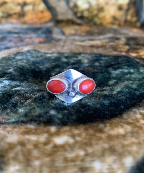 "70's" Coral Ring