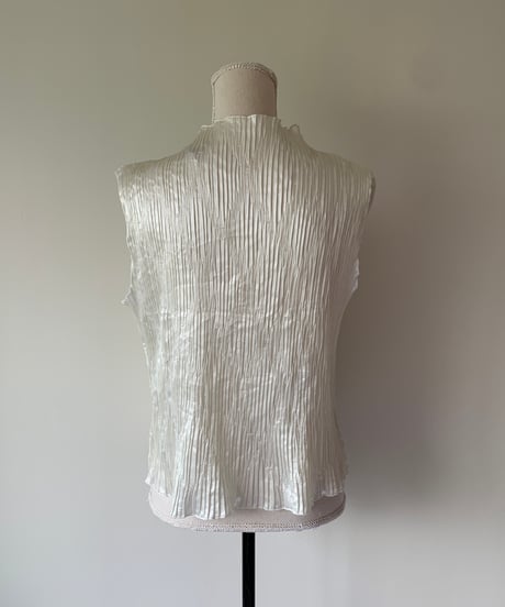 Stand Collar Pleats Sleeveless Tops