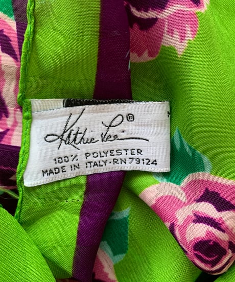 Rose patterned scarf
