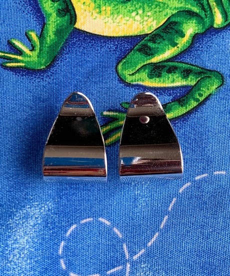 Thumb Pick Motif Earrings