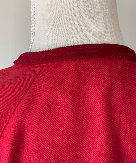 Two Tone Color Collarless Blouse