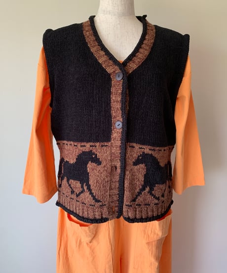 3 horses Sweater Vest