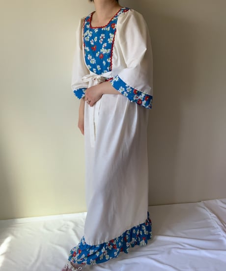 "60s" Flower Print Wide Sleeve Maxi Dress