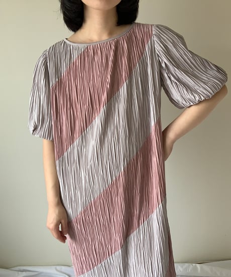 70s Puff sleeve dress
