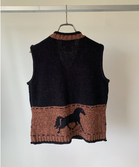 3 horses Sweater Vest