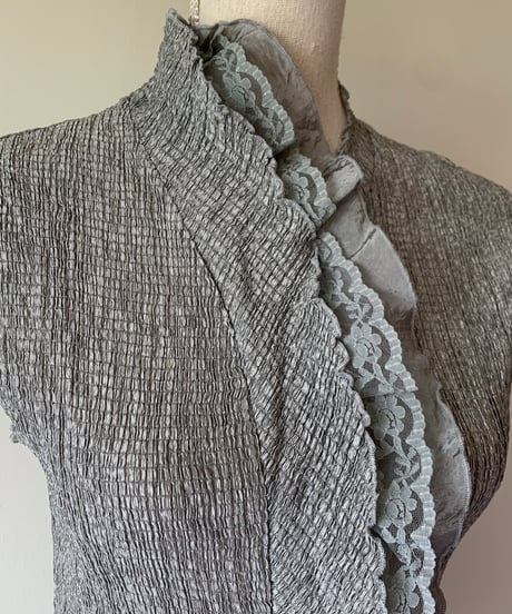 Lace and Frills Sleeveless Tops