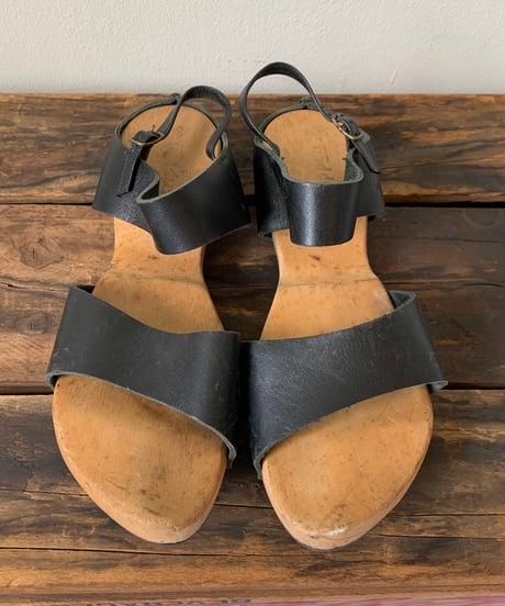 Wood Sole Sandal -Black-
