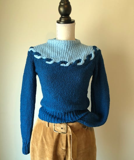 Crew Neck Wave Sweater