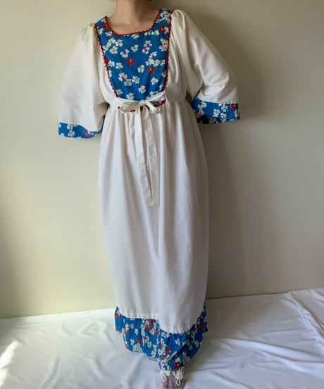 "60s" Flower Print Wide Sleeve Maxi Dress