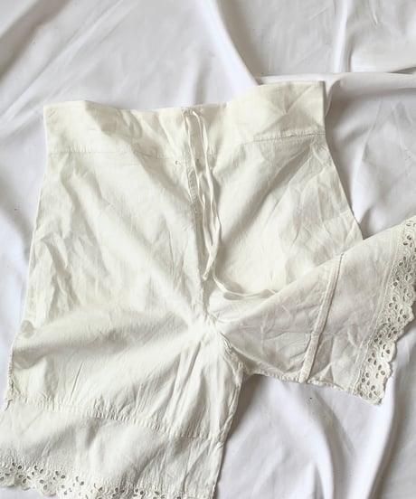 Lightweight shorts