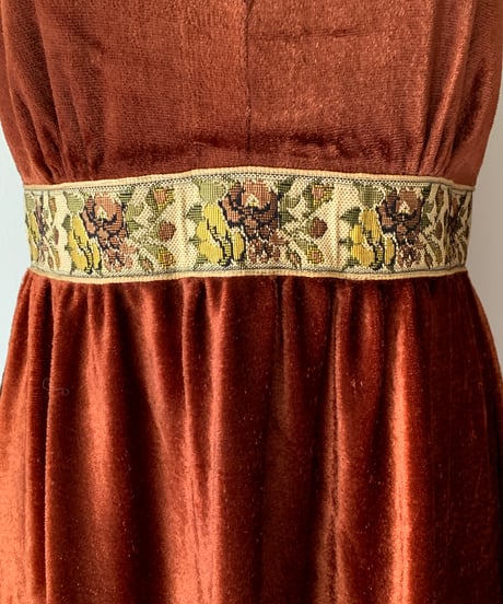 Velvet Embroidery Line Maxi Dress