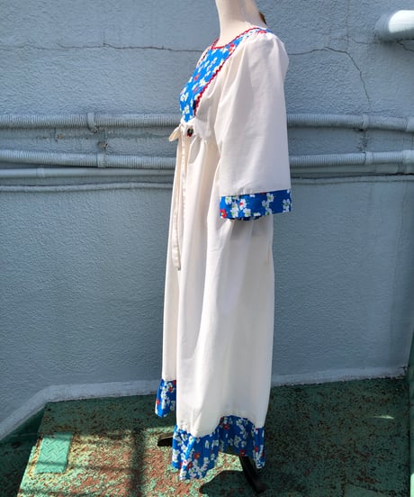 "60s" Flower Print Wide Sleeve Maxi Dress